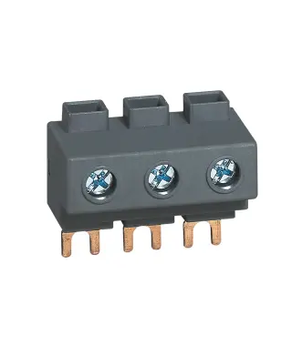 C - BORNIER D'ALIMENTATION 32A P