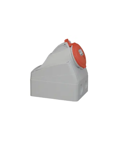 B - PRISE SAILLIE FIXE P17 IP44
