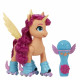 My Little Pony Sunny Starscout chante en rollers, jouet 22,5 cm télécommande, 50 réactions, lumieres et musique