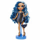 Rainbow High Tentpole PR Theme Doll - BLUE - 1 robe de Gala et 1 tenue decontractée + accessoires et carnet de croquis