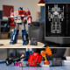 LEGO ICONS 10302 Optimus Prime, Figurine Autobot Robot de Transformers, Maquette Camion, Adulte