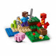 LEGO 21177 Minecraft L'embuscade du Creeper, Set avec Minifigures Steve, Bébé Cochon et Poulet, Jouets pour Enfants +7 ans