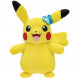 Peluche Pikachu BANDAI - Pokémon - 20 cm - Avec une fleur ou un chapeau - Modele aléatoire