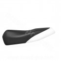 COUVRE SELLE SCOOTER ADAPT. MBK BOOSTER 19992003 / YAMAHA BWS 19992003  NOIR/BLANC