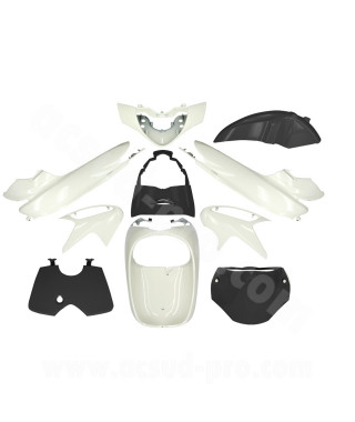 KIT CARROSSERIE ADAPT. HONDA SH125 / 150cc 2005-2008 WHITE / BLACK COMPETITION (10 PIECES)