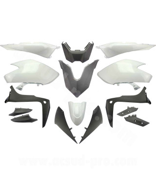KIT CARROSSERIE ADAPT. YAMAHA TMAX 530cc 2017-2019  SX / DX  WHITE COMPETITION (15 PIECES)