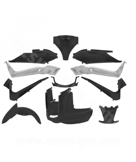 KIT CARROSSERIE ADAPT. YAMAHA XMAX 125 / 250 2006-2009 NOIR MAT  (11 PIECES)