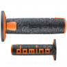 REVETEMENT POIGNEE DOMINO OFFROAD NOIR / ORANGE A360 CLOSED END 120-123mm (LA PAIRE)