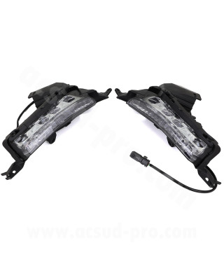 CLIGNOTANT AVANT A LED RB MAX ADAPT YAMAHA TMAX 560 2020 TRANSPARENT AV DROIT ET GAUCHE A LED (HOMOLOGUE CE)