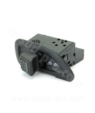COMMUTATEUR INTERRUPTEUR BOUTON DE CLIGNOTANT ADAPT PIAGGIO 50 ZIP TYPHOON FLY LYBERTY 125-250-400CC MP3 BEVERLY X-EVO X8