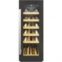 CANDY Cave a vin de service encastrable CCVB 30F/1 - 20 bouteilles - 39 dB - H 81,8 cm x L 30 cm