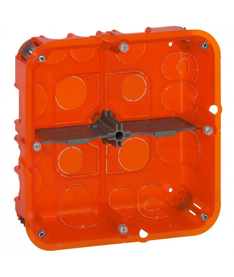 Boîte multimatériaux Batibox 2x2 postes ou 2x4 à 5 modules - profondeur 50mm