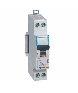 Disjoncteur DNX³ 4500 - vis/vis - U+N 230V~ 16A - 4,5kA - courbe C - 1 module
