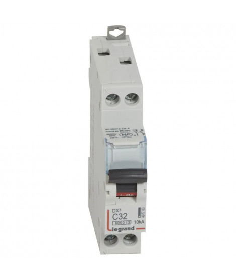 Disjoncteur DX³6000 10kA arrivée haut/départ bas vis U+N 32A courbe C - 1 mod