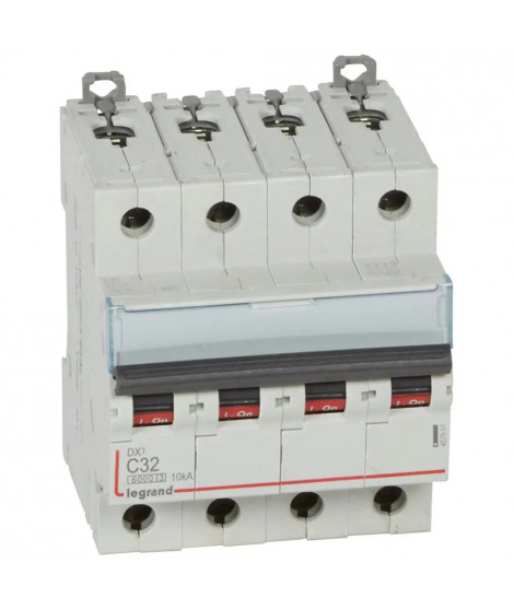 Disjoncteur DX³ 6000 -vis/vis- 4P- 400V~-32A-courbeC-peigne HX³ trad 4P - 4M