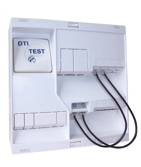 TABLEAU DE COMMUNICATION NEO GRD1 - 8 RJ45 DTI+ FILTRE + TV 4S