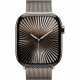 Apple Watch Series 10 GPS + Cellular - 46mm - Boîtier Natural Titanium - Bracelet Natural Milanese Loop - M/L