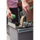 BLACK & DECKER - Aspirateur à main 12 V - Reviva - REVHV8C-QW