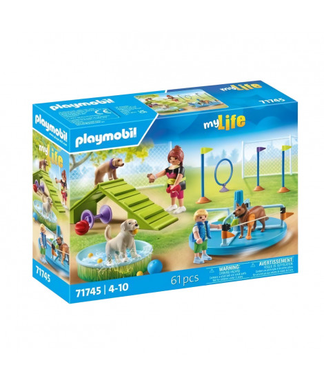 PLAYMOBIL 71745 Aire de jeux pour chiens, enfant et éducatrice, My Life, 61 pieces, Des 4 ans